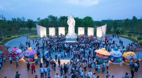 牛策略 以会为媒 药博会期间亳州多景点免费